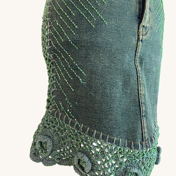 SOLD - Y2K BEADED CROCHET DENIM SKIRT - Picture 6 of 11